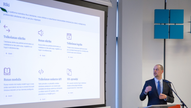 KISC direktora vietnieks Jānis Ziediņš uzstājas ar prezentāciju par valodas tehnoloģiju platformu Hugo.lv